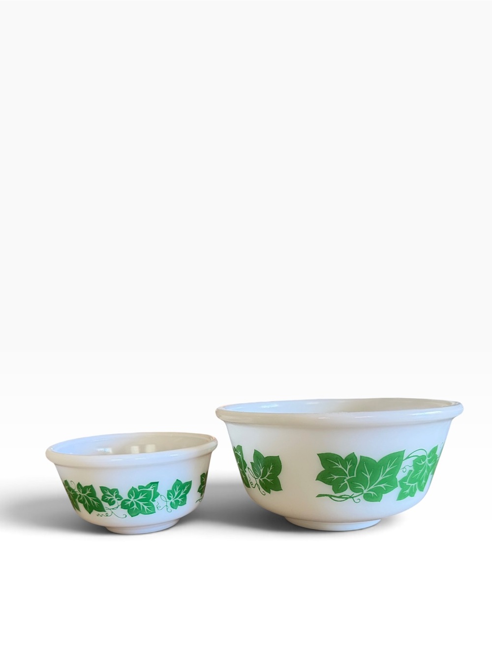 Hazel Atlas Vintage Green Ivy Leaves Milk Glass Nesting Bowls One 5β One 7β EC